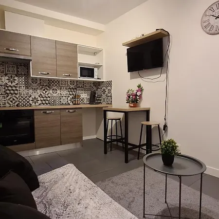 Logesty Home Proche Paris Et Metro Pantin Exterior photo