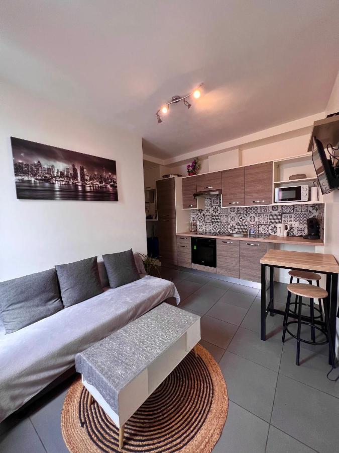 Logesty Proche Paris Et Metro Apartment Pantin